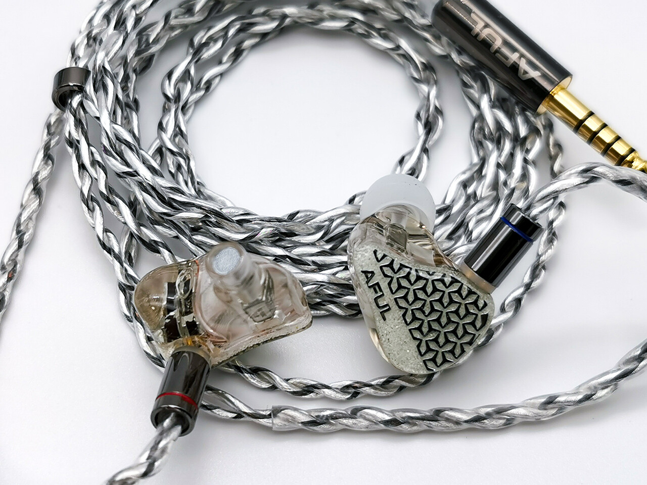 (中華イヤホン)AFUL MagicOne AFUL MagicOne レビュー | まとまりの良い明るめでウォームな