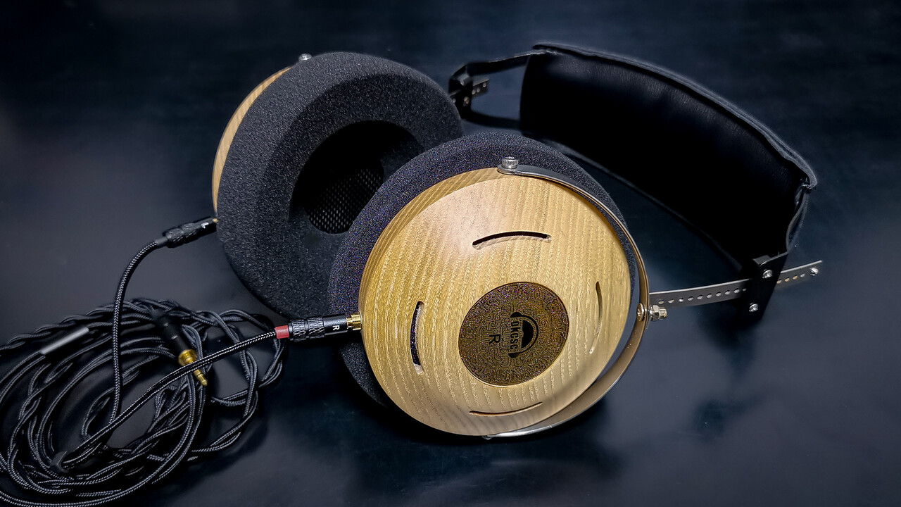 okcsc Ash」 木製セミオープン型ハウジングと50mm大口径
