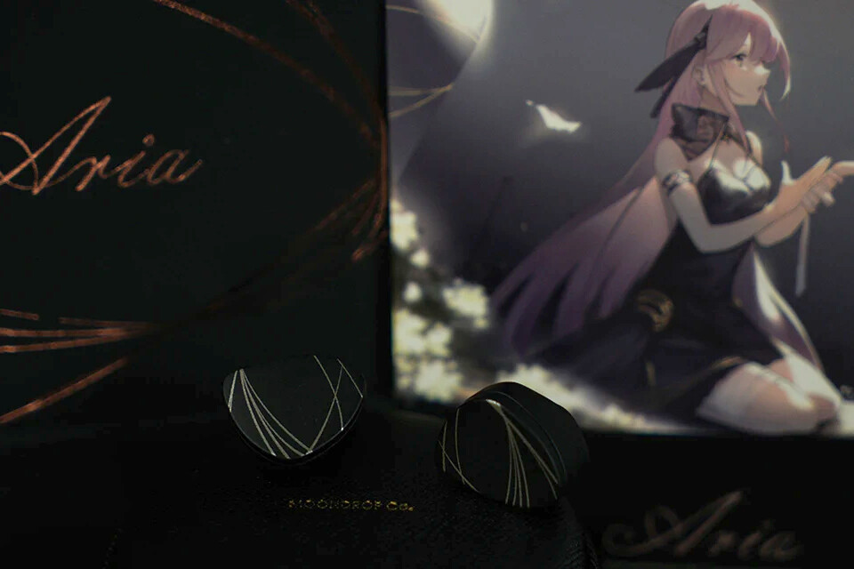 水月雨「Moondrop Aria」(2021) 落ち着いたデザインと絶妙な空間