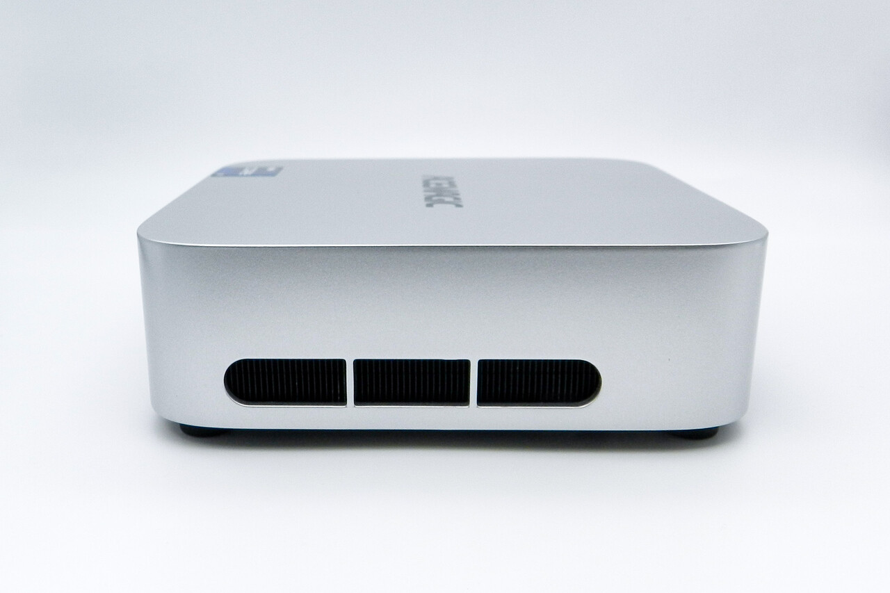 ACEMAGIC Matrix Mini M1」Mini PC (Intel Core-i9 11900H) ／ 数世代