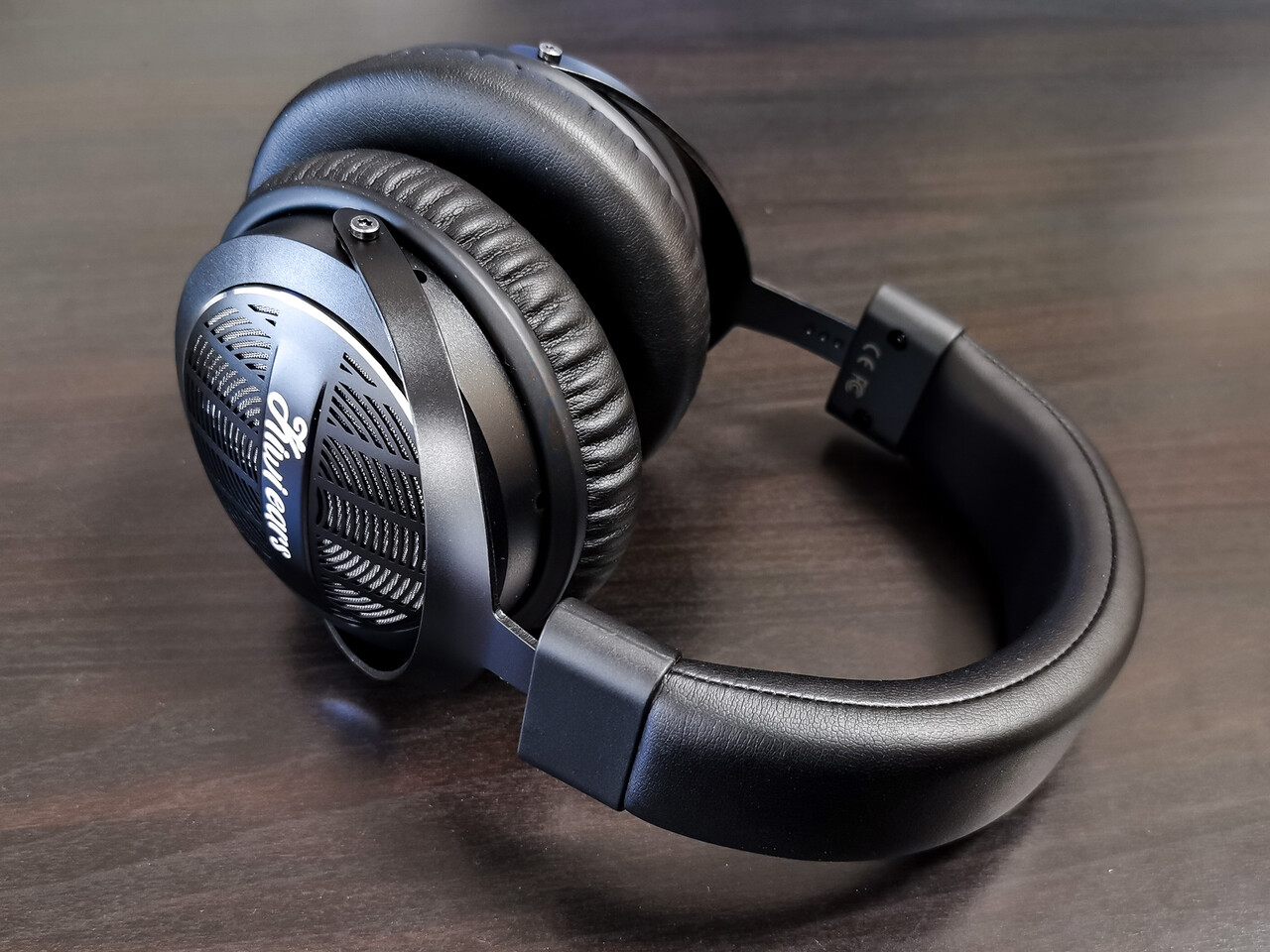 Kiwi Ears Ellipse」 スタジオモニター的なニュートラルサウンドながら