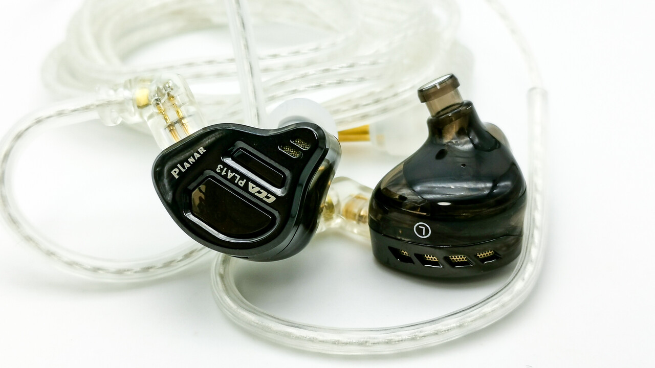 CCA PLA13」 13.2mm平面磁気ドライバー搭載で60ドル台を実現。十分な