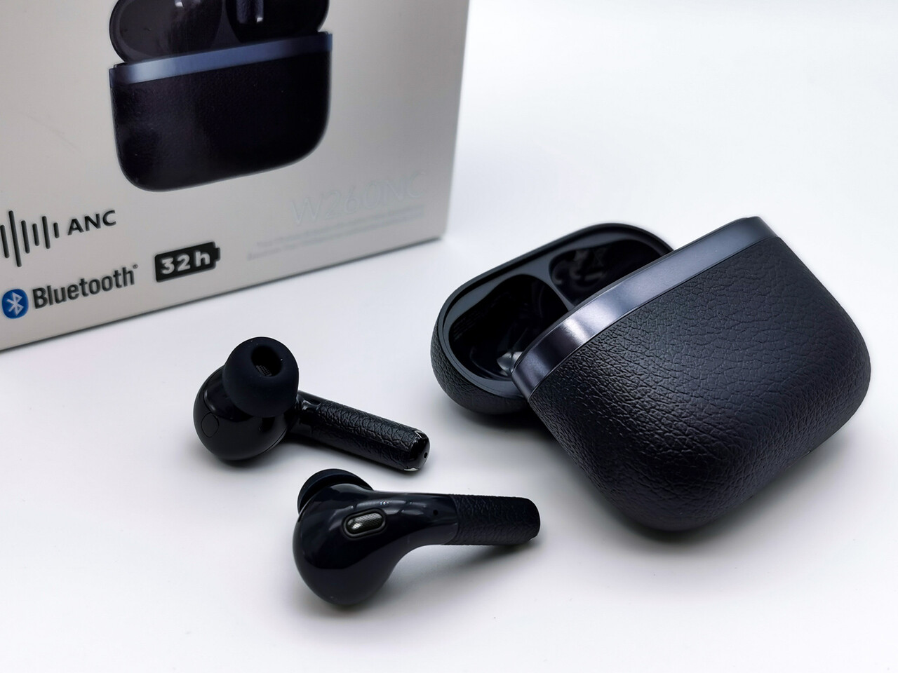 EDIFIER W260NC」 同軸デュアルドライバー搭載。高性能ANC機能