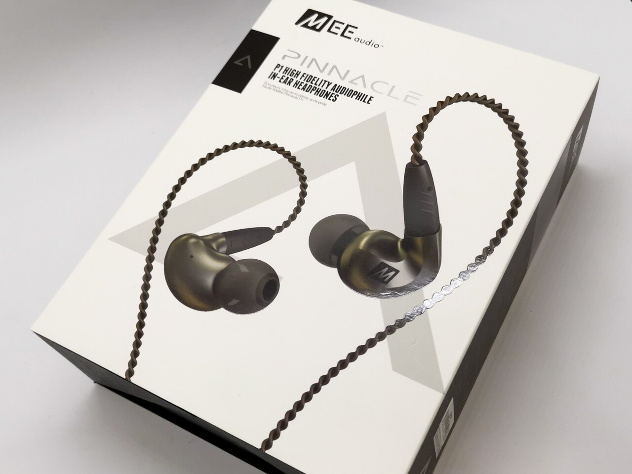 棚からレビュー】 「MeeAudio Pinnacle P1」 抜群の音場感と 棚からレビュー】 「MeeAudio Pinnacle P1」 抜群の音場感と