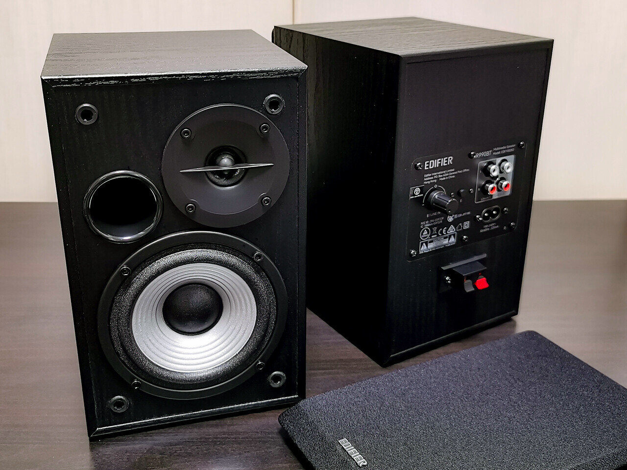 EDIFIER R990BT」 RCA×2+Bluetooth5.4対応、リビングでも EDIFIER R990BT」 RCA×2+Bluetooth5.4対応、リビングでも