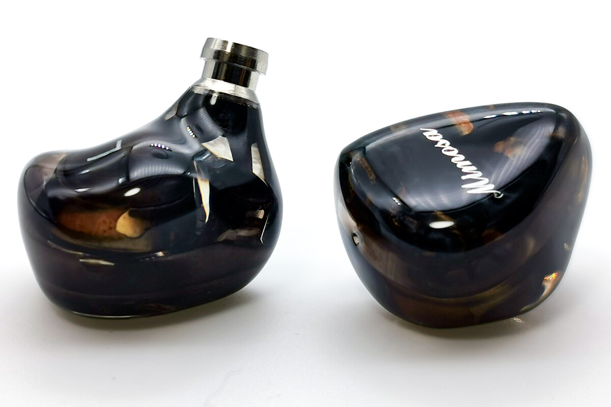 ★美品★ QoA Mimosa QoA Mimosa」 ダイナミック+6mm平面ドライバー構成。パワフルな
