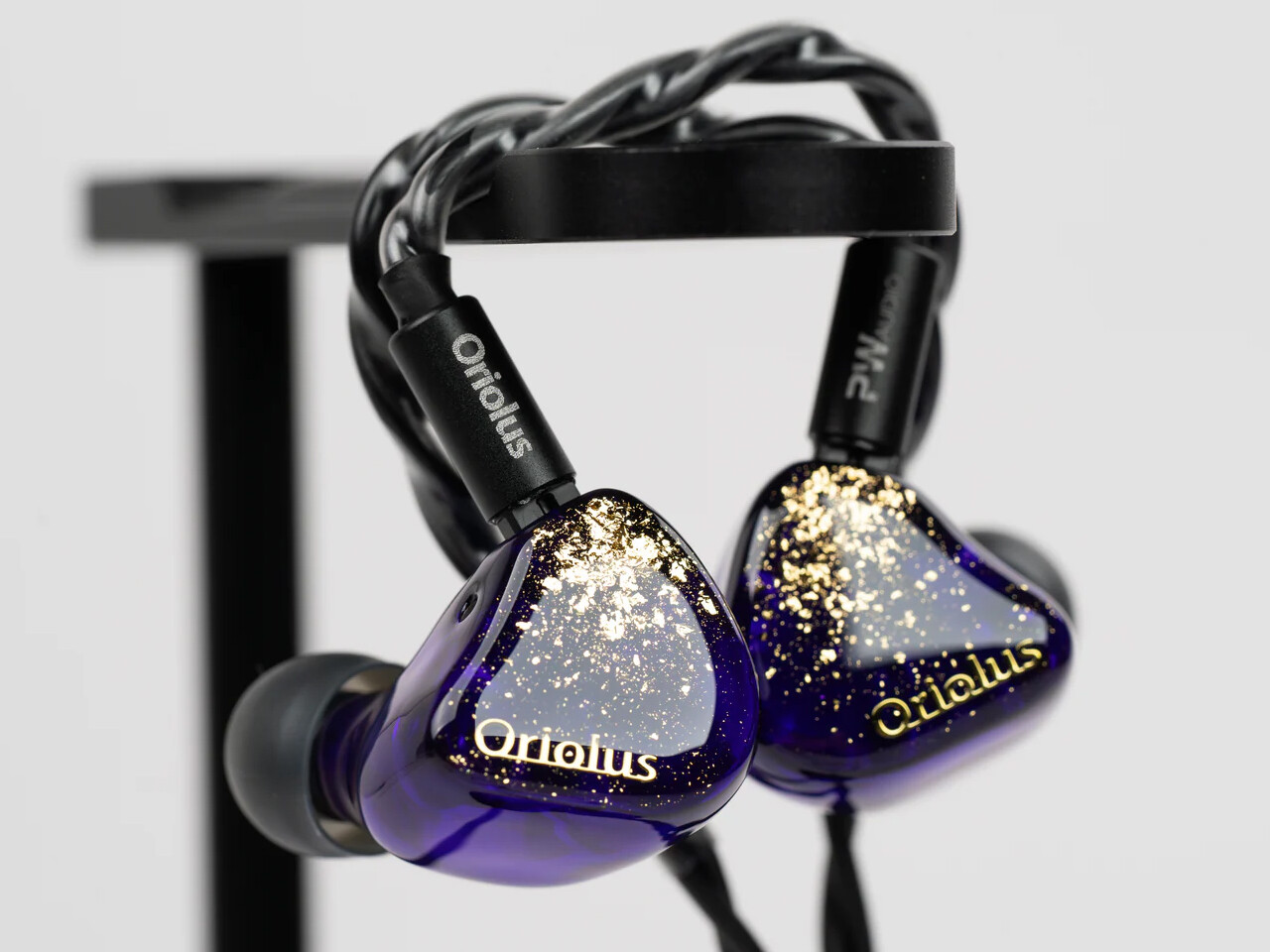 Oriolus Monachaa（ほぼ新品） Oriolus Monachaa」独自クアッドダイナミックドライバー構成が