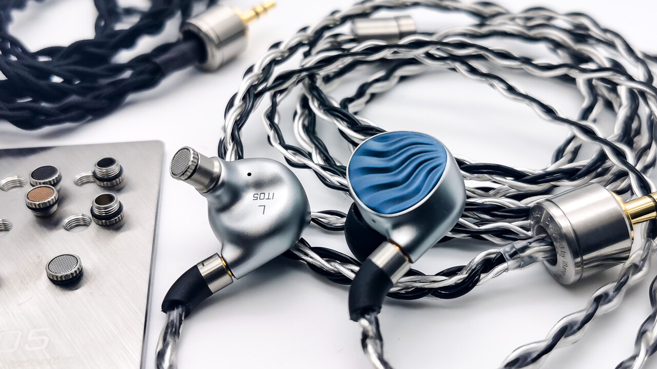iBasso Audio IT05」 高級感のあるシェルデザインに独自技術の高 iBasso Audio IT05」 高級感のあるシェルデザインに独自技術の高