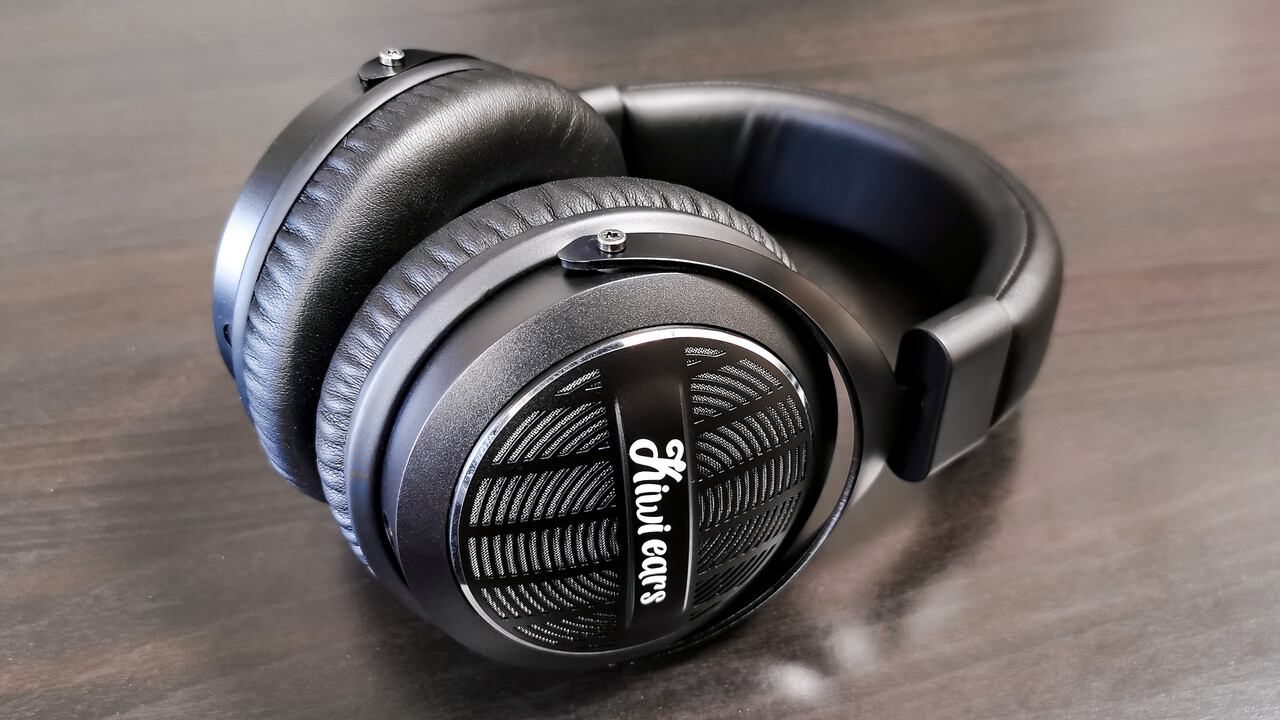 Kiwi Ears Ellipse」 スタジオモニター的なニュートラルサウンドながら