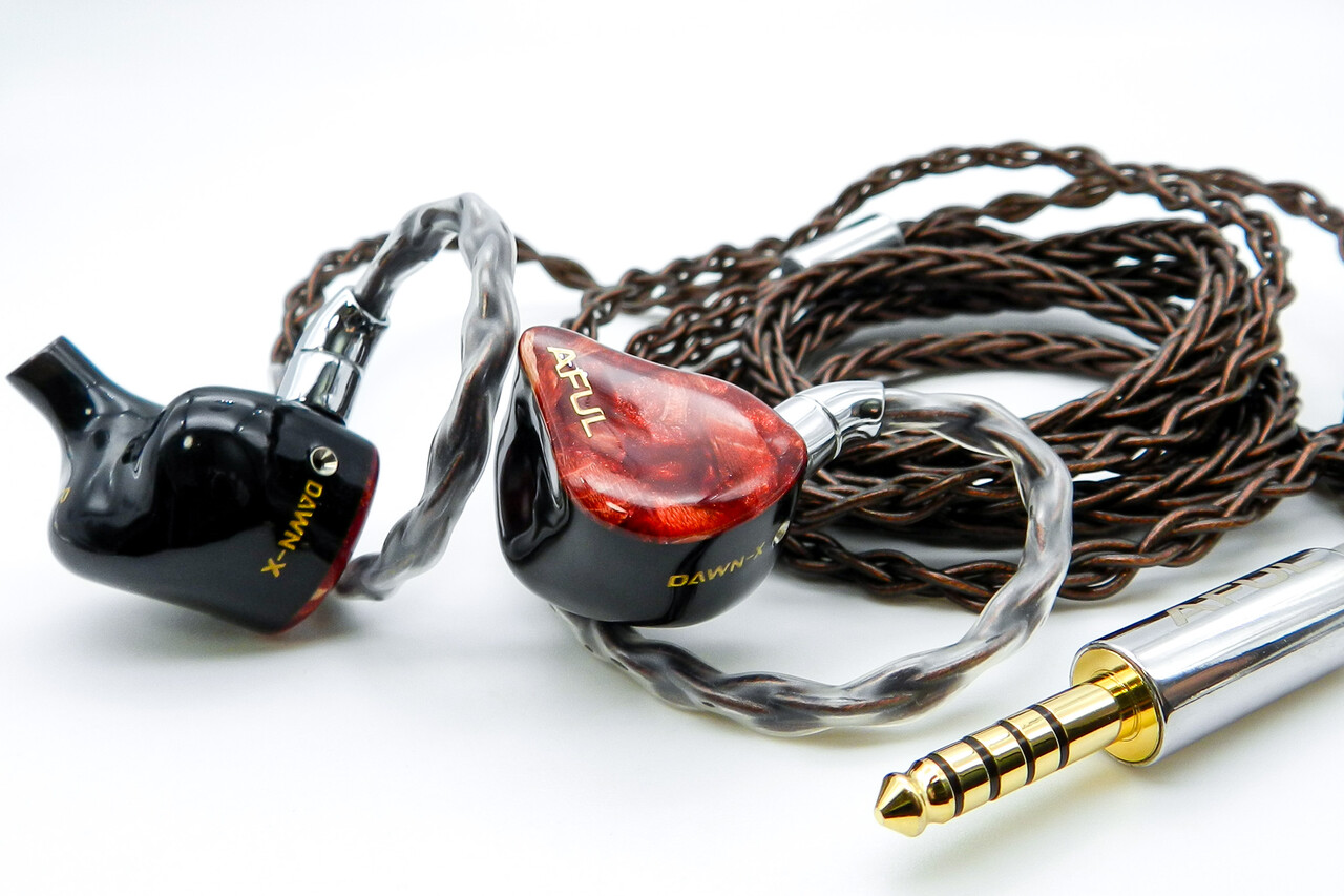 【美品】AFUL DAWN-X 有線イヤホン AFUL DAWN-X」 怒濤の4EST+8BA+1DD+1BC構成。音響技術および