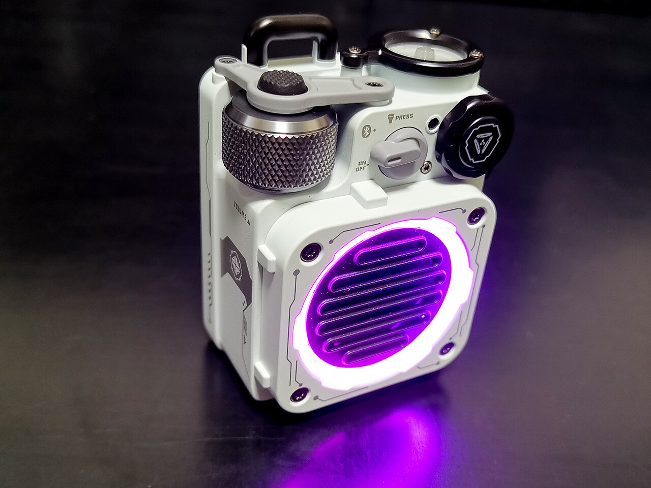 MUZEN CYBERCUBE」 サイバーなカラーリングとイルミネーションで「Wild