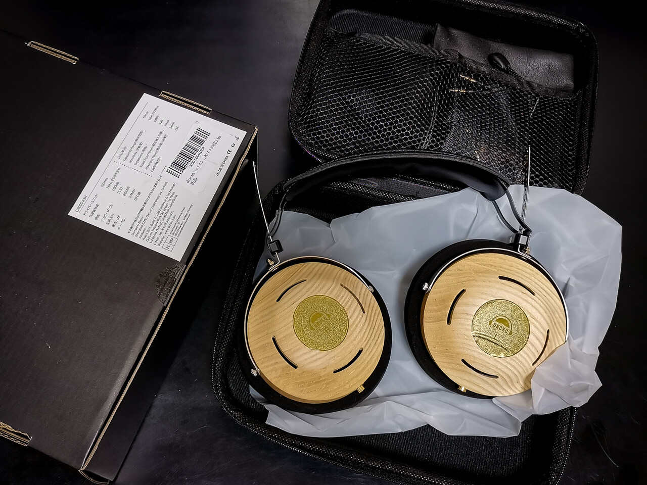 okcsc Ash」 木製セミオープン型ハウジングと50mm大口径ドライバー搭載