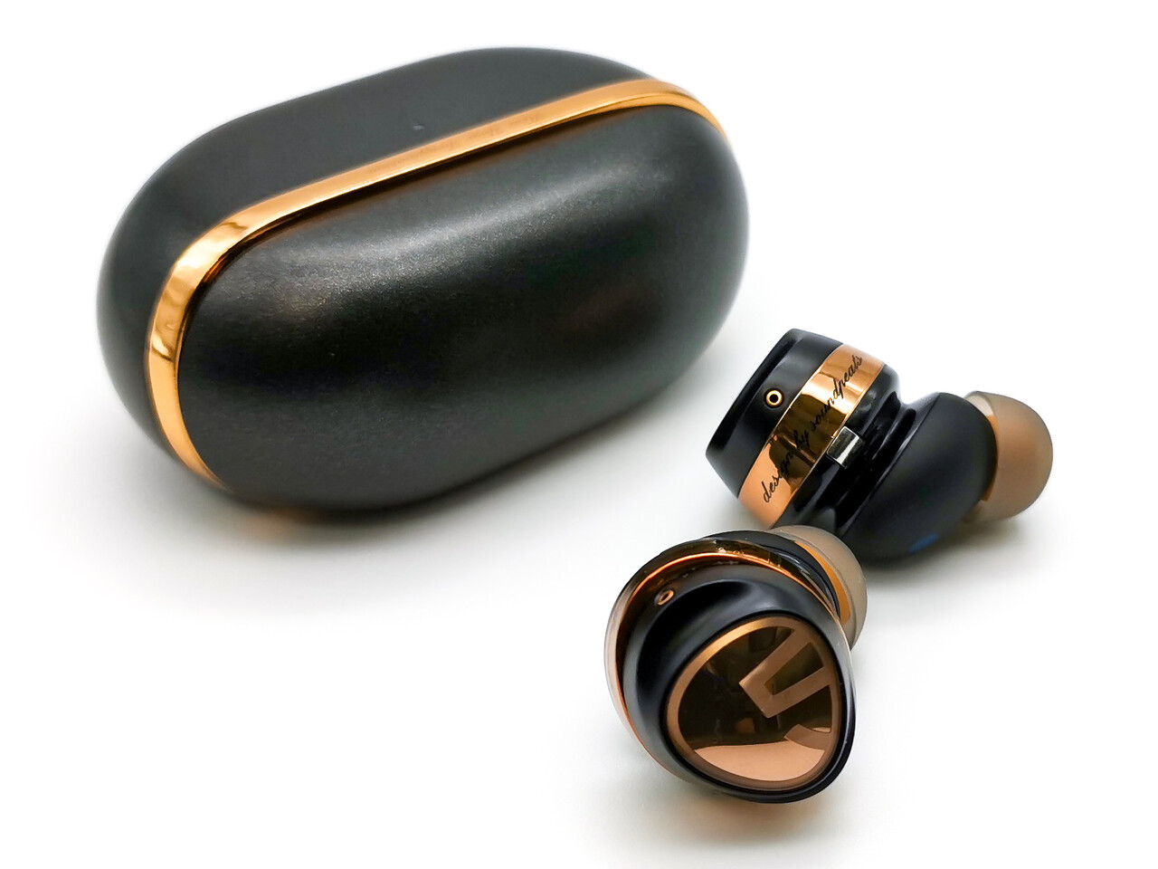 SOUNDPEATS Opera05」 2BA+1DDハイブリッド構成にハイレゾ「LDAC SOUNDPEATS Opera05」 2BA+1DDハイブリッド構成にハイレゾ「LDAC