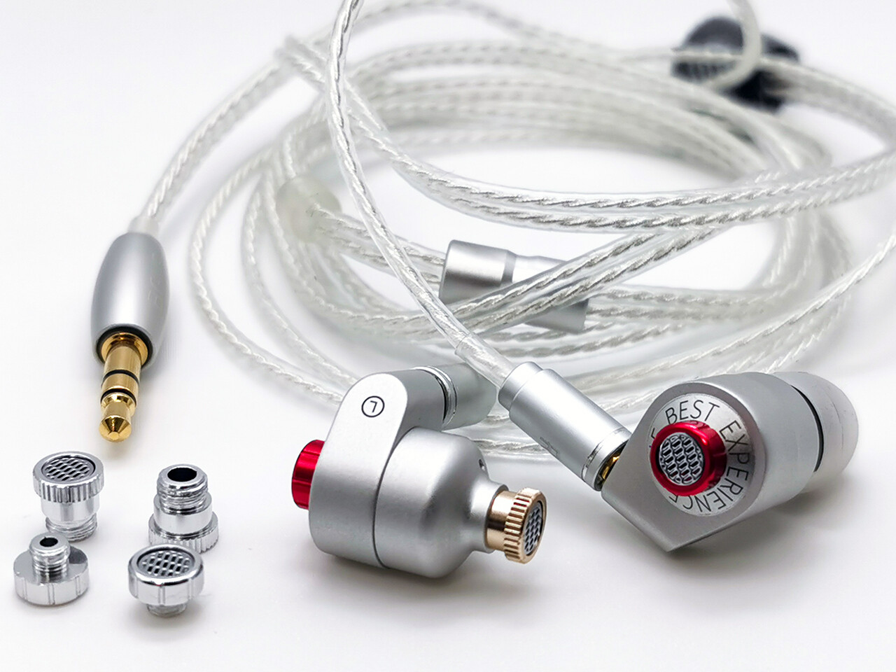 壊れたイヤホン イヤホンがぶっ壊れたけどAnkerが一瞬で新品をくれた話｜不足