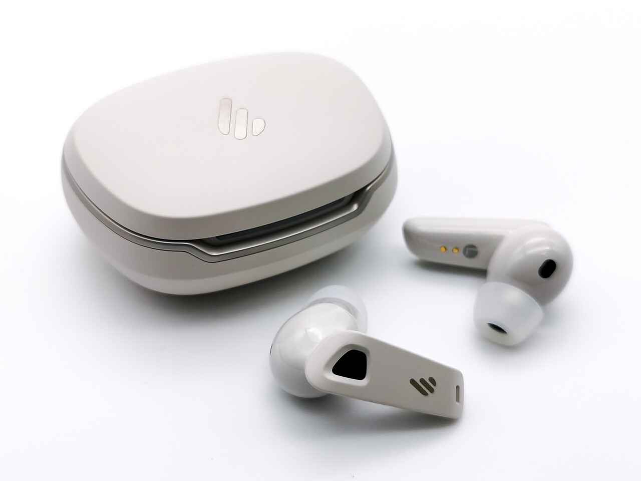 EDIFIER NeoBuds Pro 2」 ハイブリッド構成&ハイレゾ対応で EDIFIER NeoBuds Pro 2」 ハイブリッド構成&ハイレゾ対応で