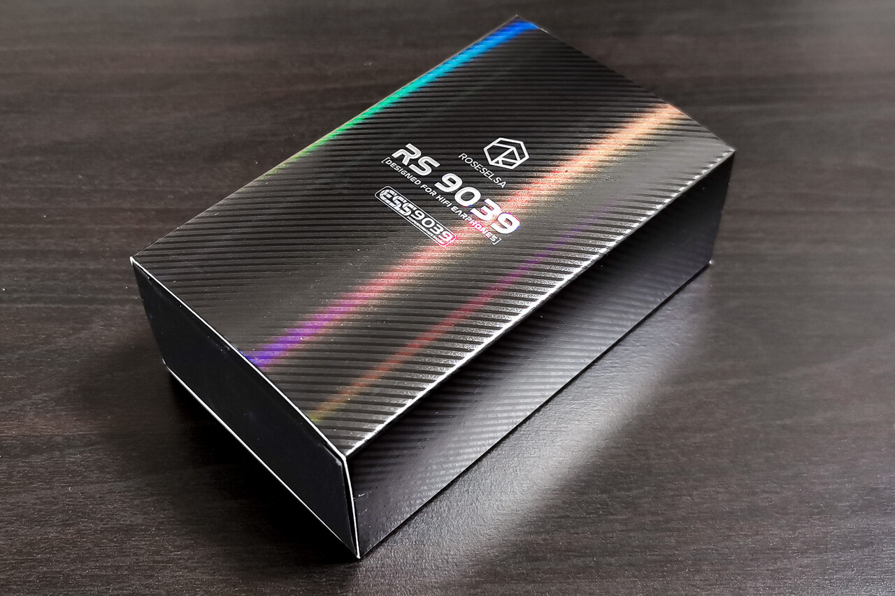 ROSESELSA RS9039」 DACにES9039Q2Mを搭載し、ノイズレス設計 ROSESELSA RS9039」 DACにES9039Q2Mを搭載し、ノイズレス設計