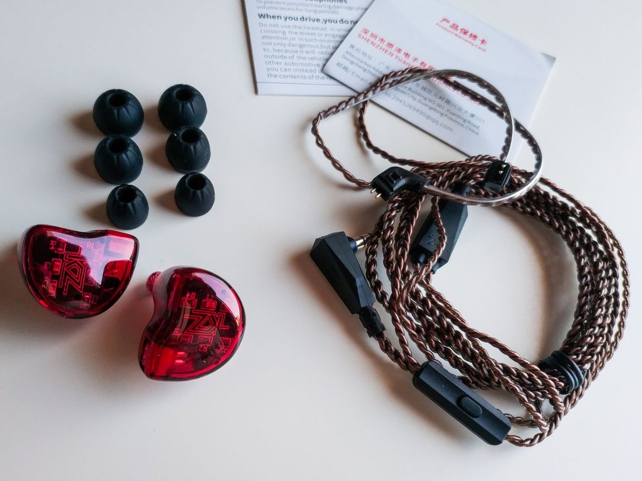 KZ ZS10」 レッドとブルーも届いたのでさらに魅力を深掘りしてみました