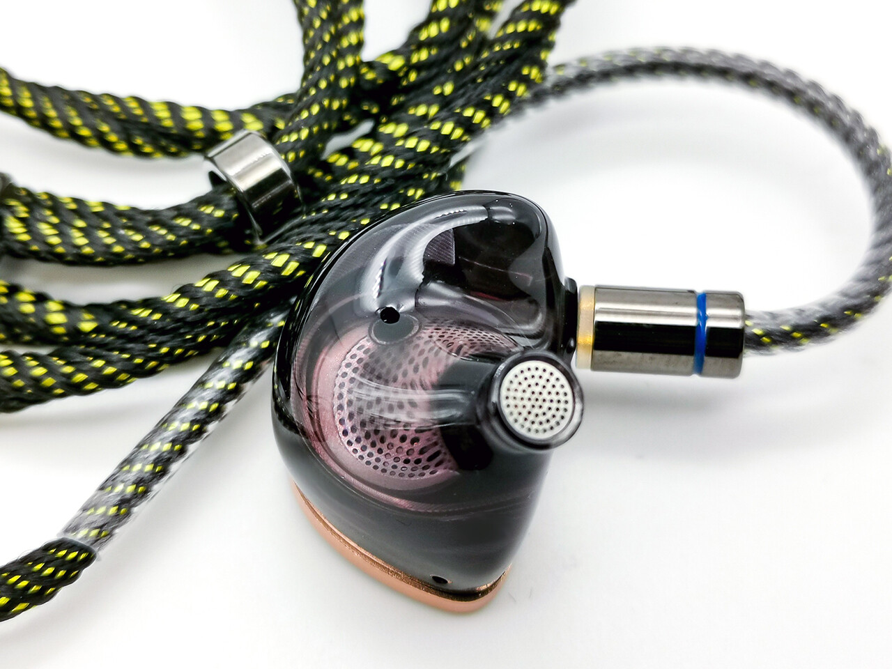 MUSE HiFi POWER」 14.5mm平面駆動ドライバー搭載。鮮やかに MUSE HiFi POWER」 14.5mm平面駆動ドライバー搭載。鮮やかに