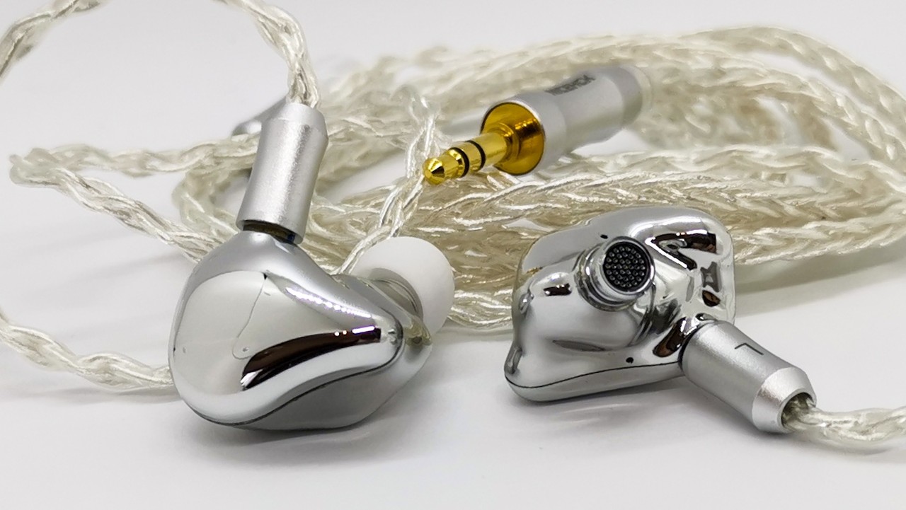 美品 NICEHCK F3 中華イヤホン NICEHCK F3」 斬新な平面磁気ドライバー+BA+DD ハイブリッド