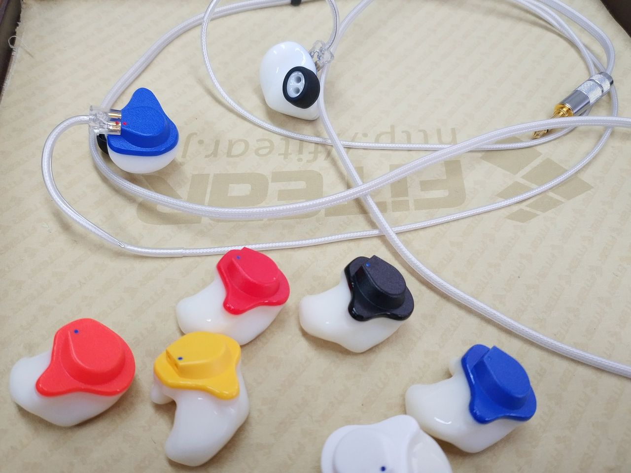 FitEar ROOM」 話題の低価格&高音質カスタムIEMをさっそく FitEar ROOM」 話題の低価格&高音質カスタムIEMをさっそく