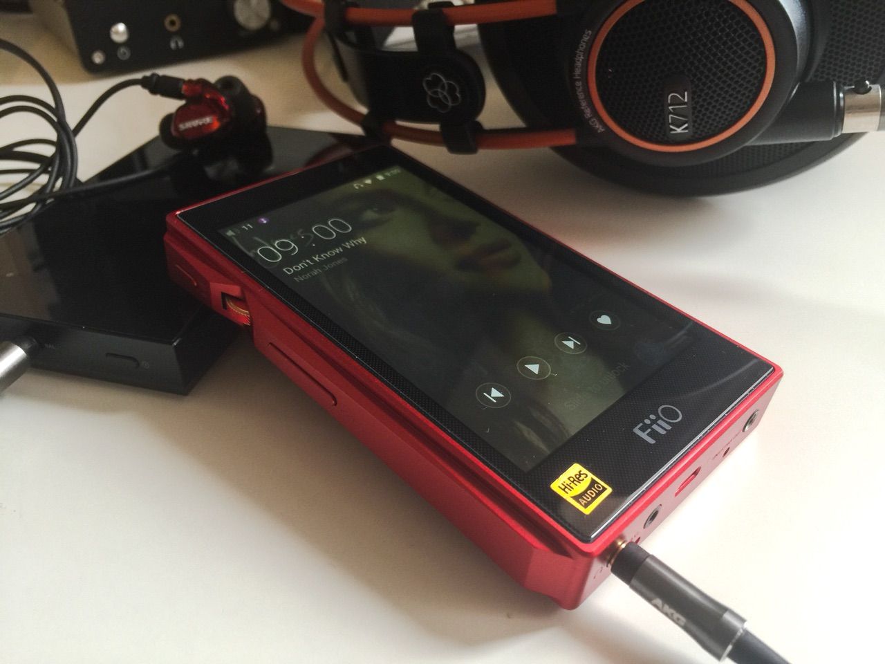 FiiO X5 3rd gen」でイロイロつないで聴いてみた。【レッド FiiO X5 3rd gen」でイロイロつないで聴いてみた。【レッド