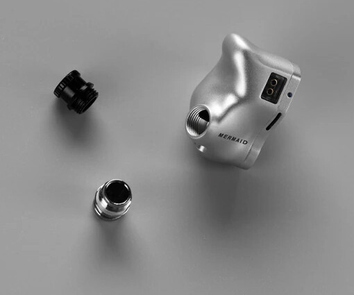 [美品] CVJ x R2E3 Mermaid II + CVJ アルミケース CVJ x R2E3 Mermaid II」 クールで高級感のある外観にベリリウム