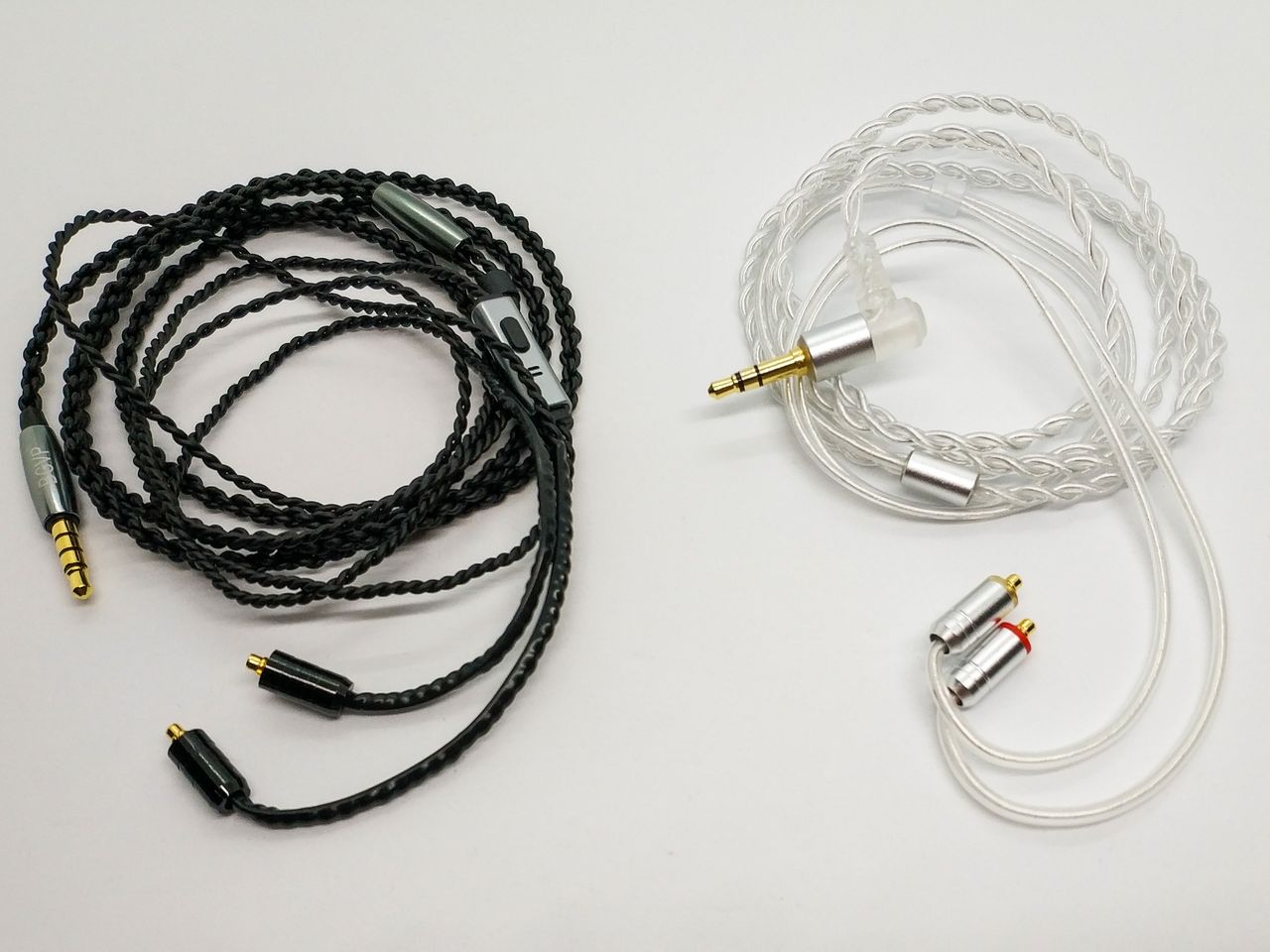 BGVP DMG」 4BA+2DD構成ながら抜群の中低域と立体的な音場感。3 BGVP DMG」 4BA+2DD構成ながら抜群の中低域と立体的な音場感。3