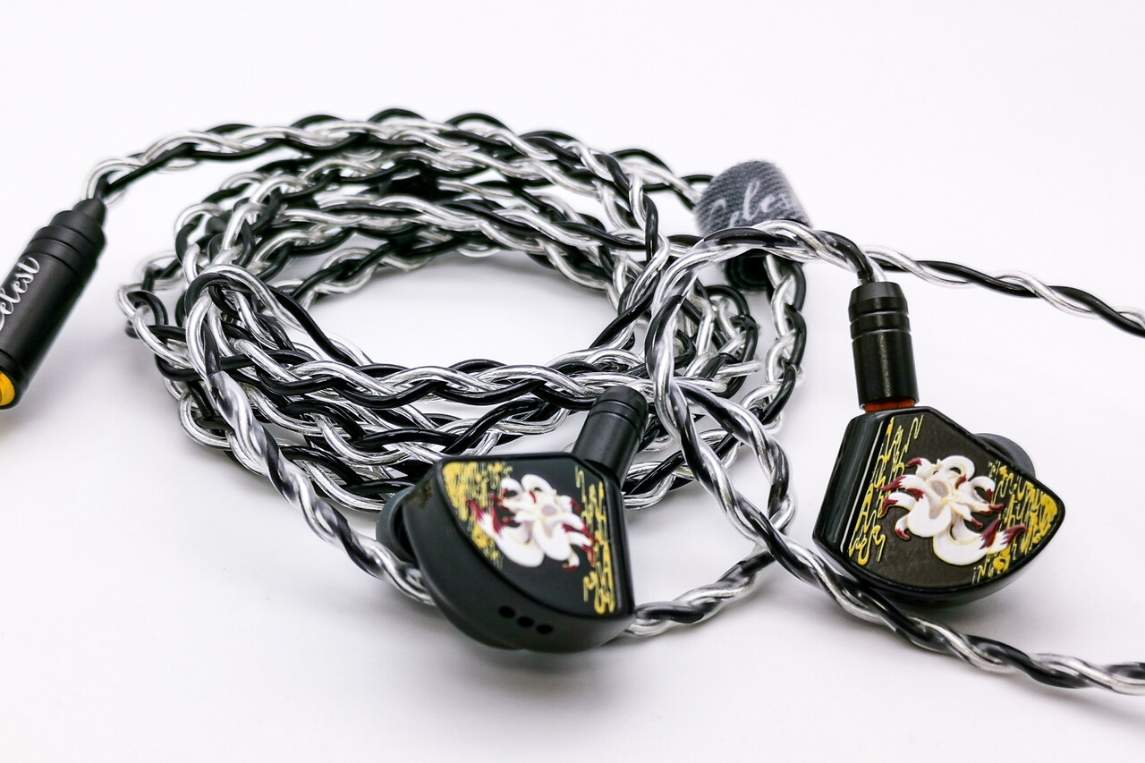 Kinera Celest Gumiho」 独自のSPD＝角形平面ドライバー搭載