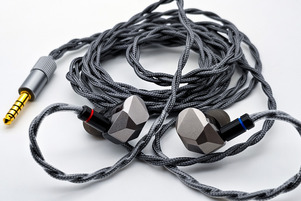 Moondrop Harmon (和鳴)