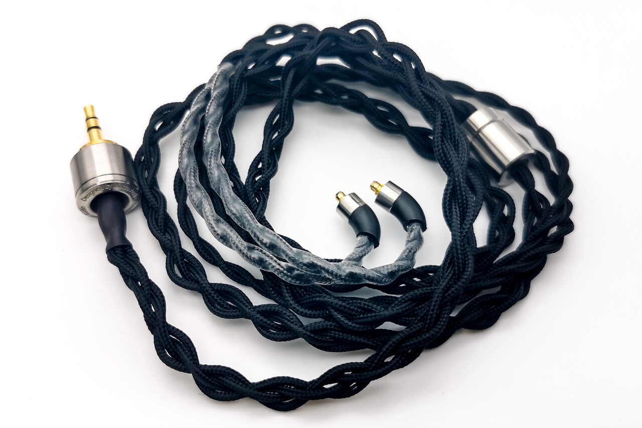 iBasso Audio IT05」 高級感のあるシェルデザインに独自技術の高 iBasso Audio IT05」 高級感のあるシェルデザインに独自技術の高