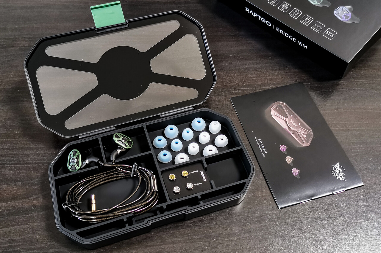 RAPTGO Bridge」 ギミック好きなら購入必至。2BA+2DD+PZT(圧電