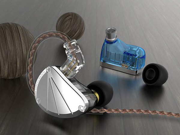 イヤホン KB KB EAR KB10」 KZ派生5BAモデルの最終形態？ 中高域メインながら