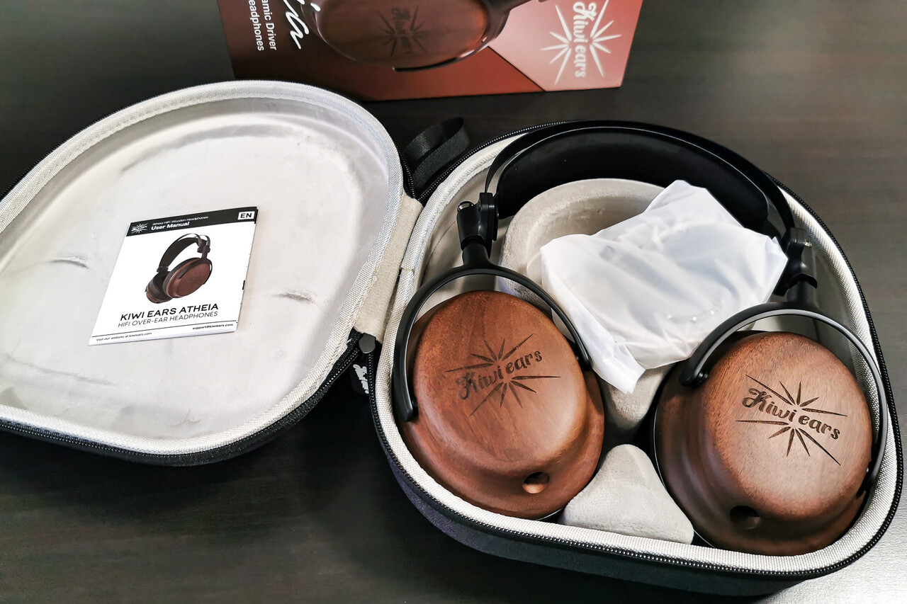Kiwi Ears Atheia」 50mmダイナミック&14.5mm平面駆動による Kiwi Ears Atheia」 50mmダイナミック&14.5mm平面駆動による