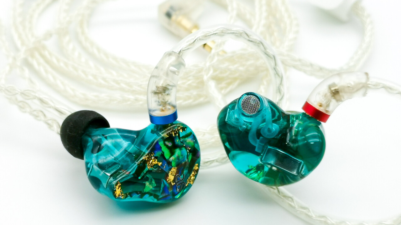 AUDIOSENSE DT300」 美しいシェルデザインと寒色系の聴きやすい