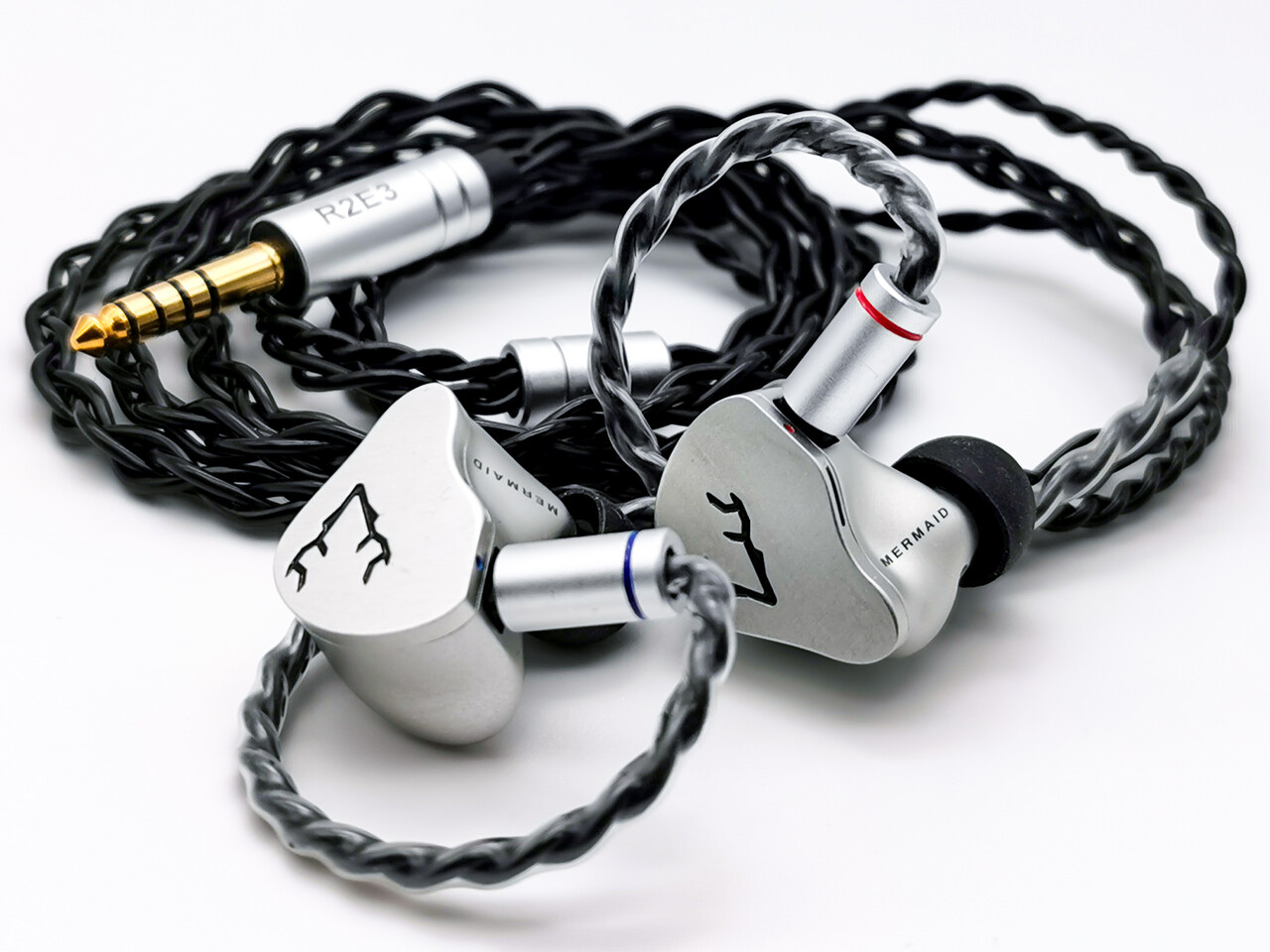 R2E3 Mermaid」 クールなアルミ製シェルに特許技術とベリリウムコート