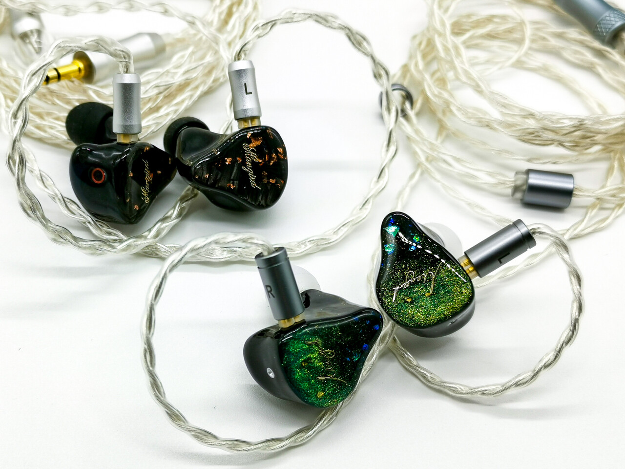 XENNS Mangird Top」 Knowles&Sonion製BAとベリリウムコートによる8BA+