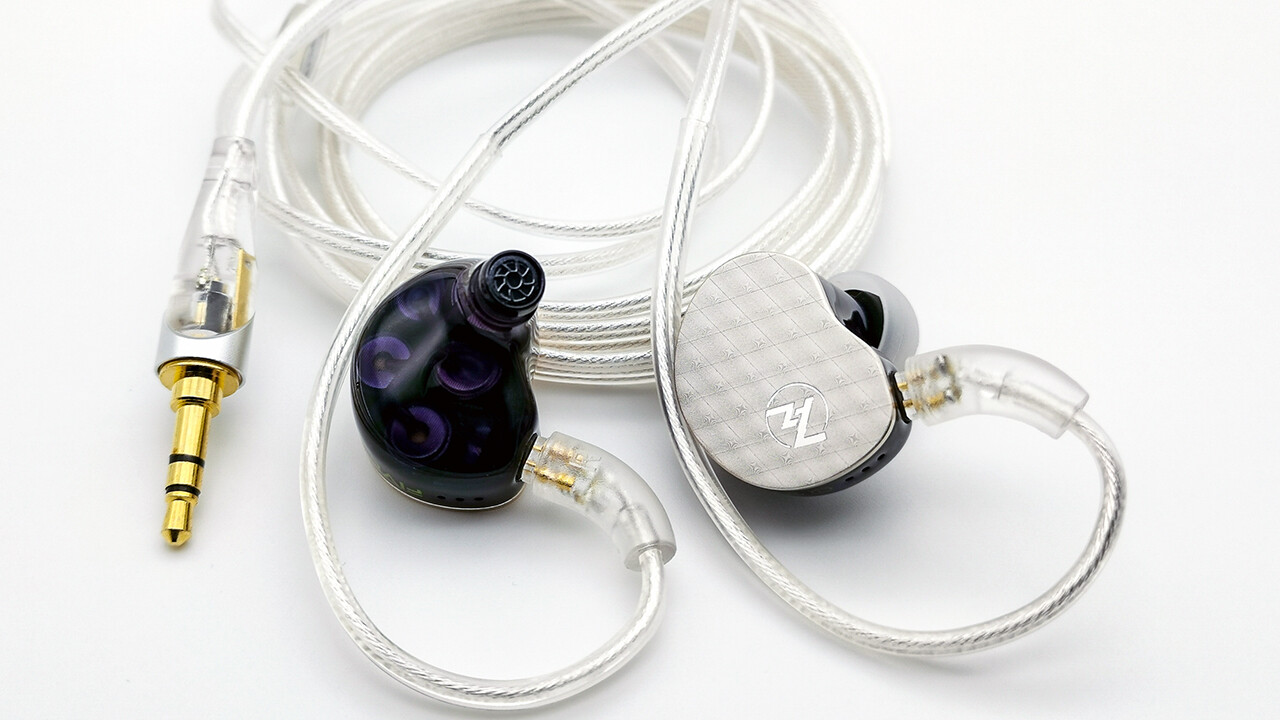 7Hz FIVE」 超個性的な驚きの5DD仕様。強低域&強高域の楽し 7Hz FIVE」 超個性的な驚きの5DD仕様。強低域&強高域の楽し