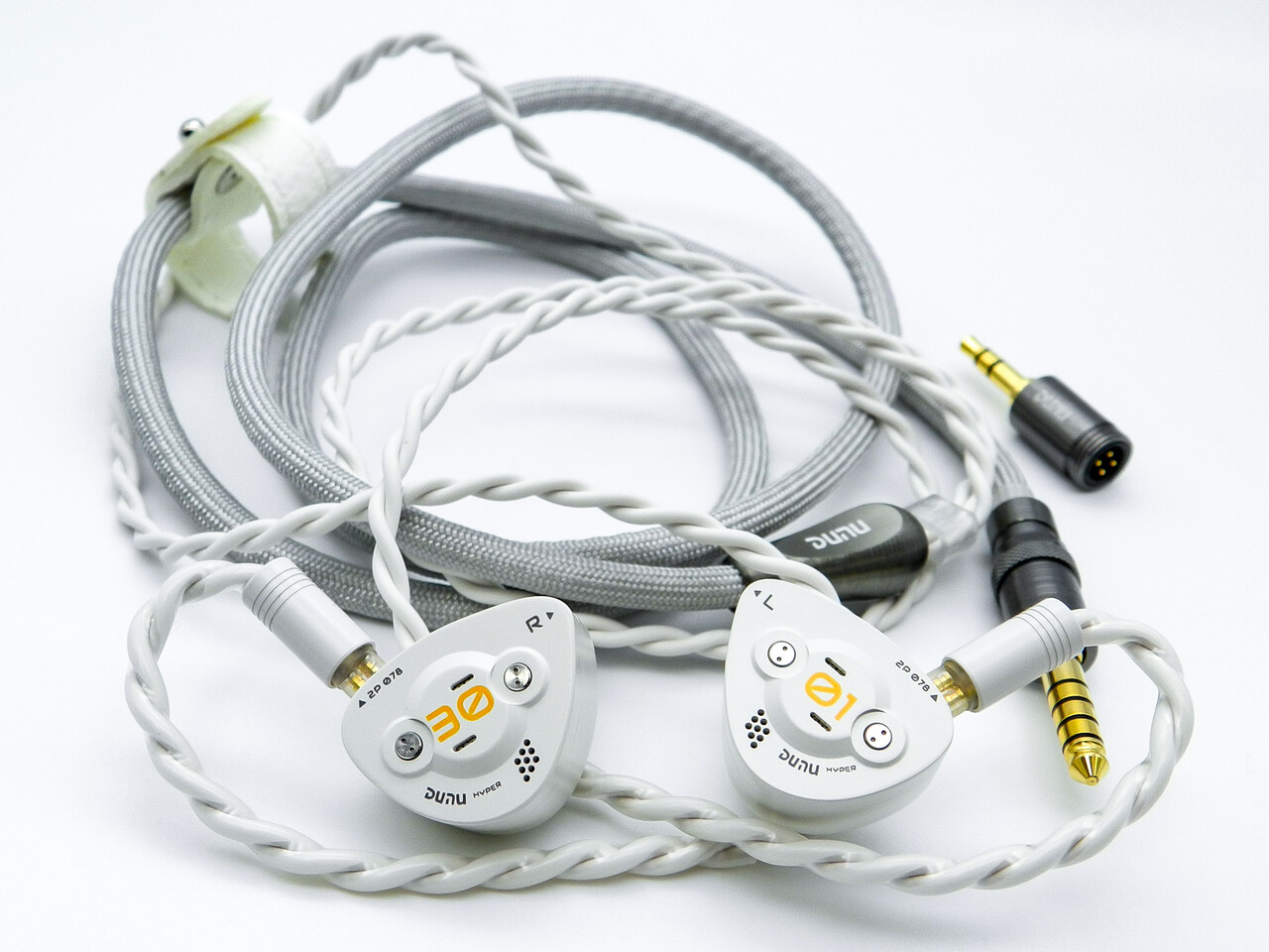 DUNU DK3001BD」 デザインを一新、4マイクロ平面+4BA+1DD構成でクール