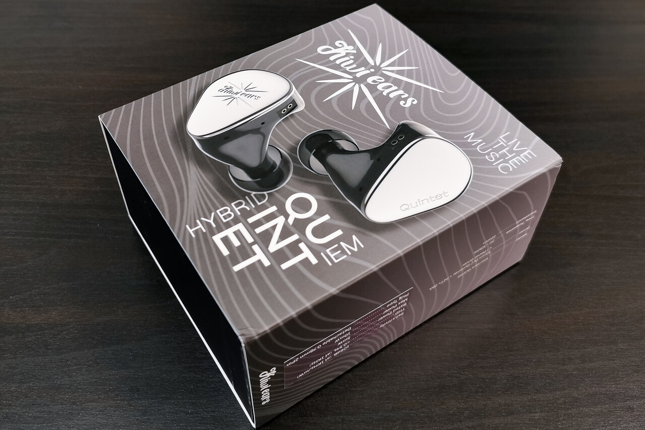 Kiwi Ears Quintet」 個性的な1DD+2BA+マイクロ平面(MPT)+PZT(圧電)骨