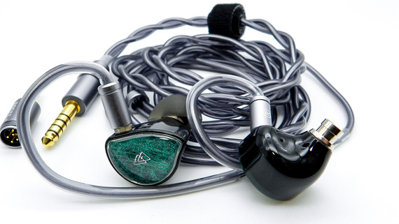 「BQEYZ NI（霓）」 PZT技術を採用のセラミック系複合振動板ドライバーを搭載。明瞭さと優れた定位感で幅広い用途で使いやすいエントリー級イヤホン【レビュー】