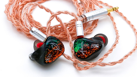 SeeAudio ANOU 日本限定版 See Audio ANOU」 新ブランドが放つ日本限定3BAモデル。美しいデザイン