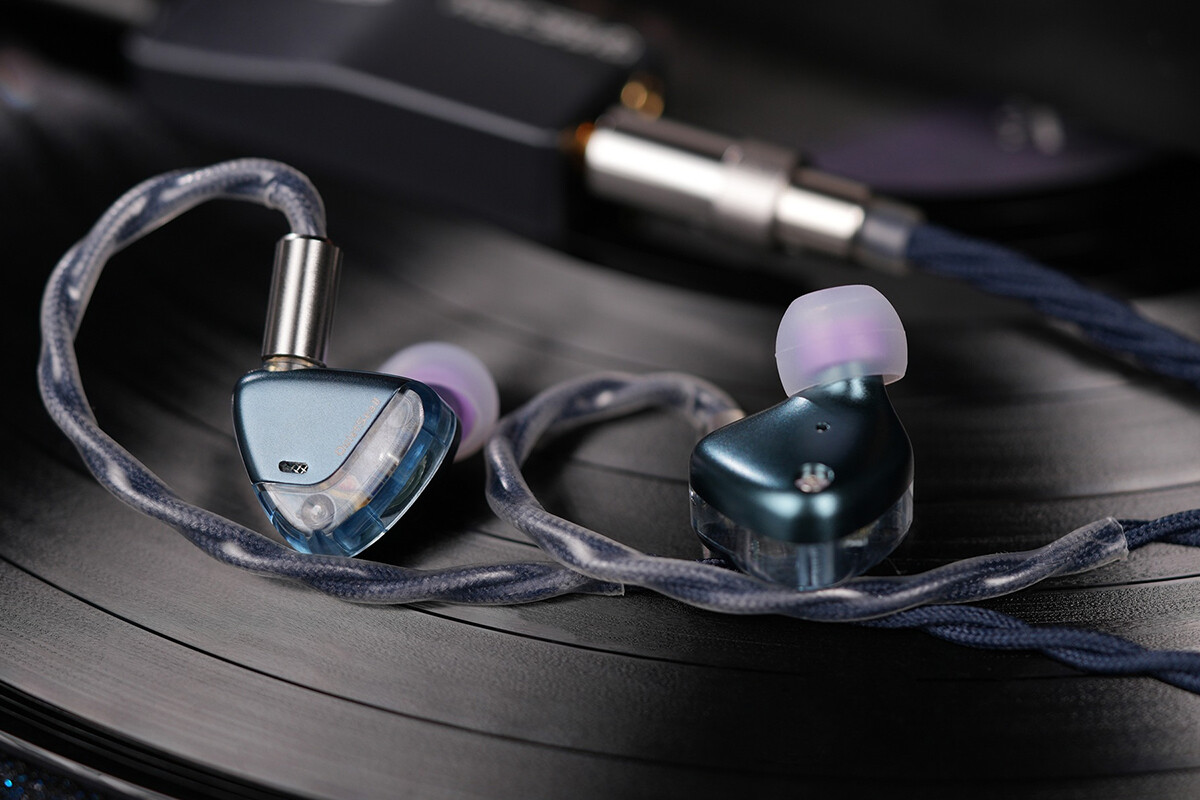 ROSESELSA QuietSea II」 コンパクトデザインに充実した付属品