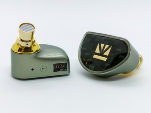 KB EAR DIAMOND