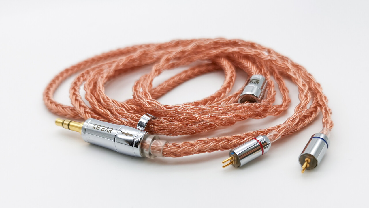 Bisonicr Keep Walking Kbear Kbx4880 様々なイヤホンに合せやすく 情報量のアップと自然なバランス で効果を実感できる16芯イヤホンケーブル レビュー