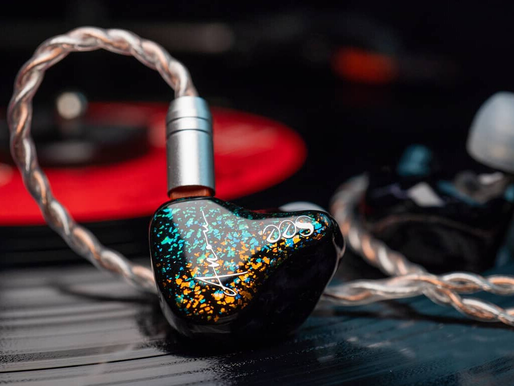 See Audio ANOU」 新ブランドが放つ日本限定3BAモデル。美しい See Audio ANOU」 新ブランドが放つ日本限定3BAモデル。美しい