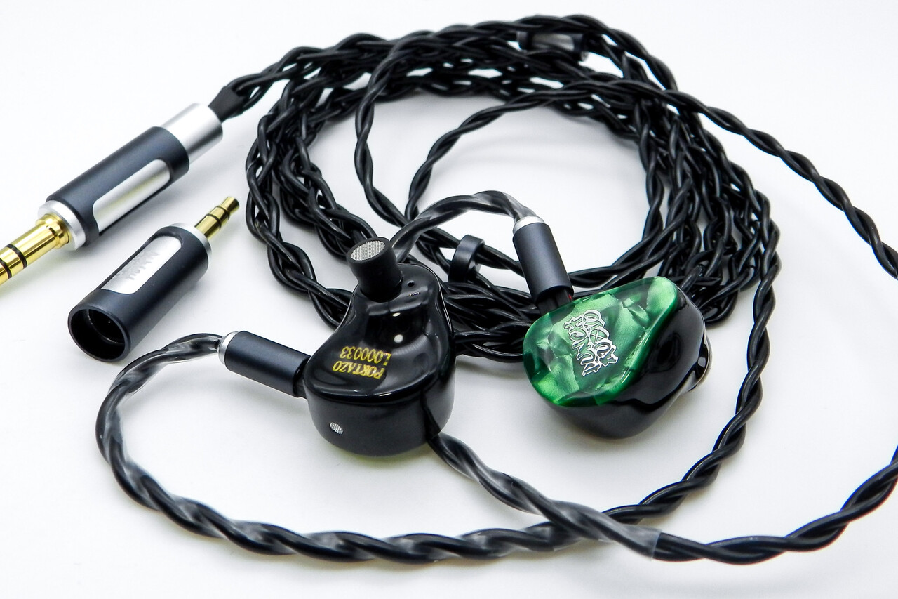 イヤホンズ　スクエアキャンバスボード GOODS | イヤホンズ オフィシャルサイト