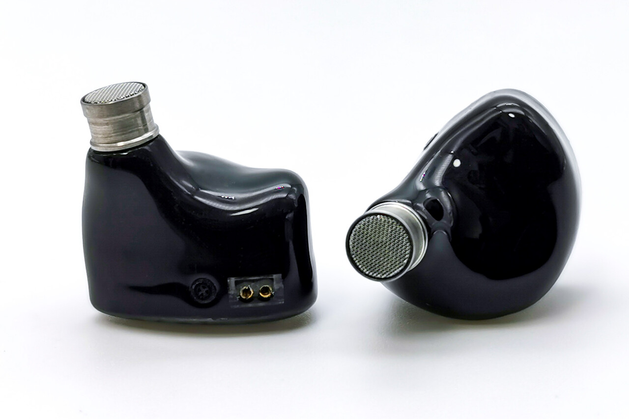 JUZEAR Butterfly 61T」 美しいシェルにKnowles製BAとCCP振動板 JUZEAR Butterfly 61T」 美しいシェルにKnowles製BAとCCP振動板