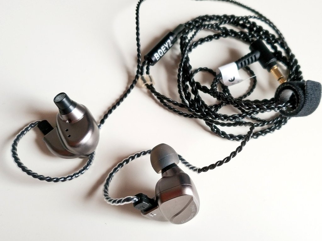 BQEYZ K2」 “ZS6系”に新たな選択肢! 響きを楽しむ2BA+2DD BQEYZ K2」 “ZS6系”に新たな選択肢! 響きを楽しむ2BA+2DD