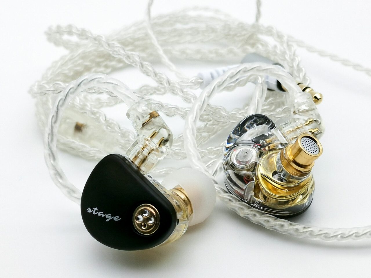 SUPERTFZ KING KONG」 10mm+6mmの2DD構成でパワフルな低域と自然 SUPERTFZ KING KONG」 10mm+6mmの2DD構成でパワフルな低域と自然