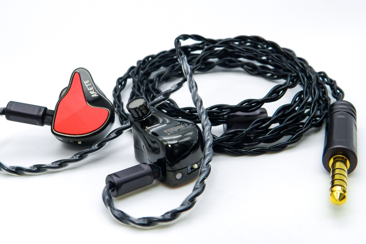 ZiiGaat x Fresh Reviews Arete II」 新開発DDとKnowles製BAの1DD+4BA